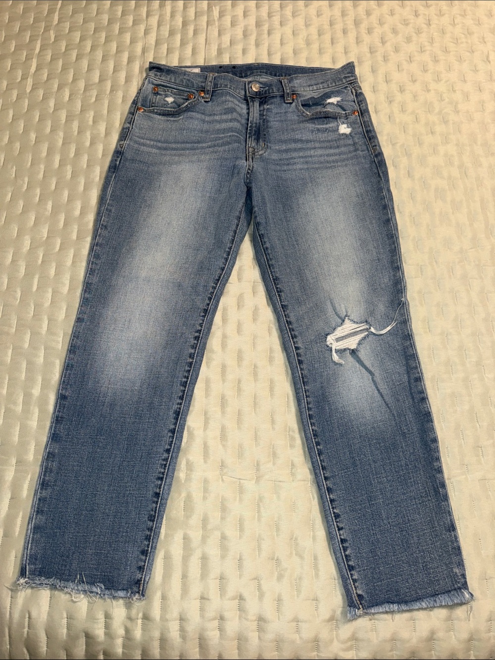 Gap Girlfriend mid Rise Distressed Women's Blue Jeans 6/28